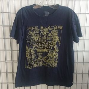 Star Wars Men's Short Sleeve T-shirt Size Medium Dark Blue with Yellow Graphics
